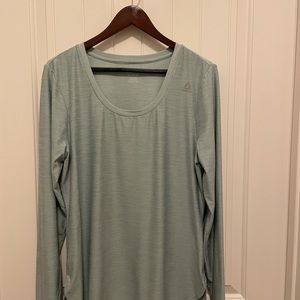 Reebok xl activewear top